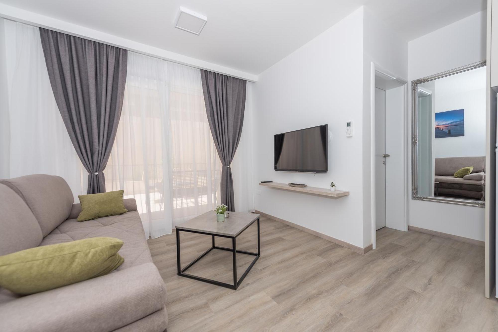 Apartments By The Sea Makarska - 19134 Pokoj fotografie